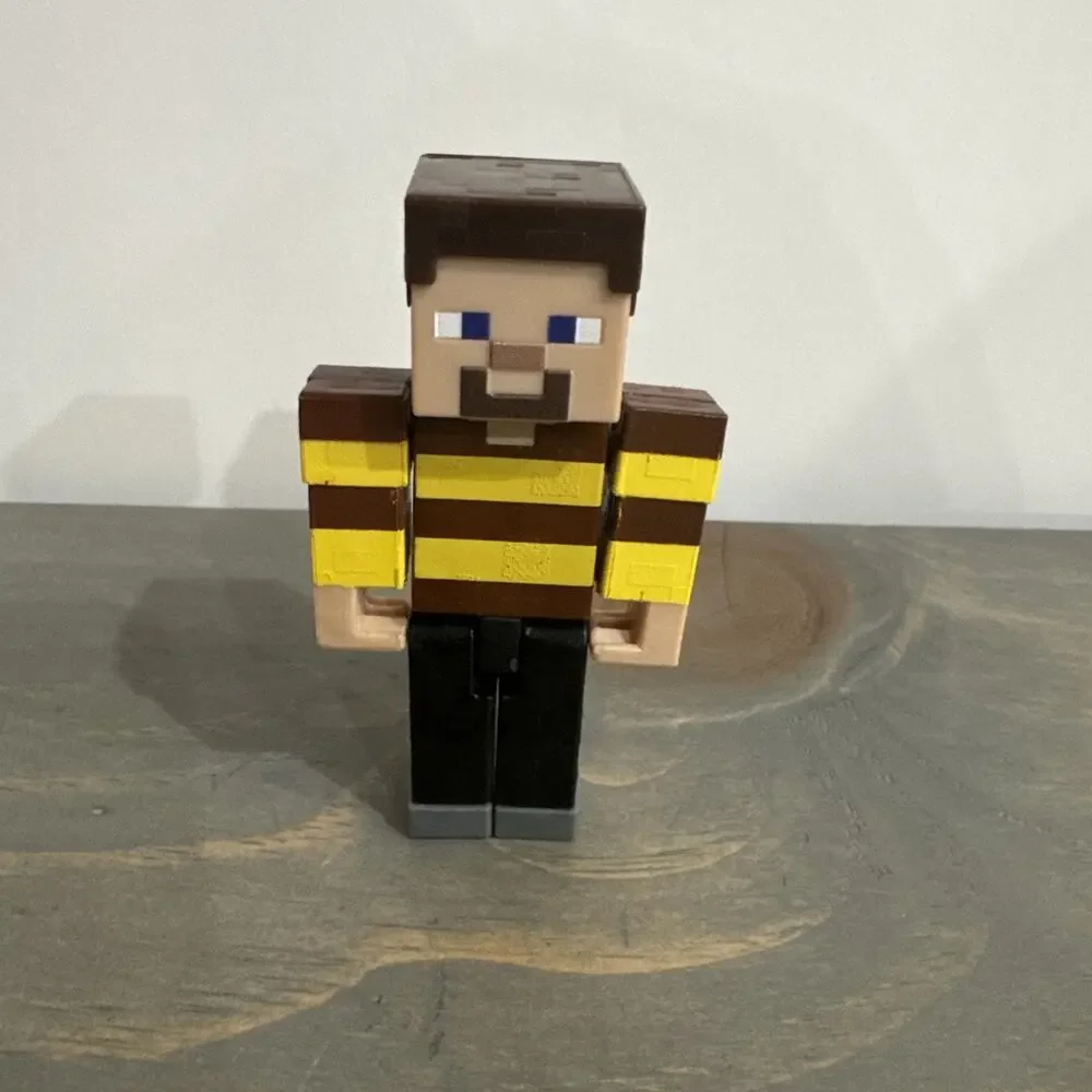 Minecraft Steve Action Figure 3 In Yellow Striped Shirt Build A Portal